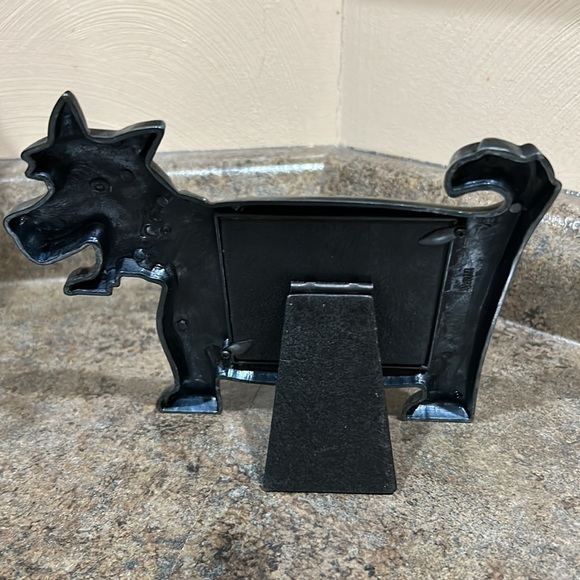 Pet picture frames, one dog and one cat - Picture 3 of 5